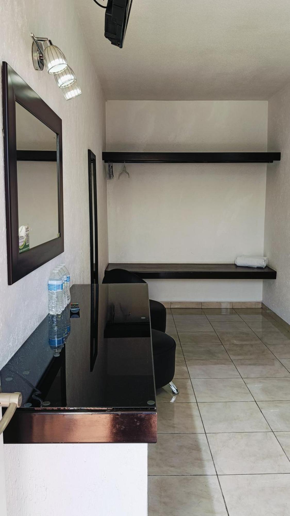Hotel Palmas Teotihuacan 샌후안토드와캔 외부 사진